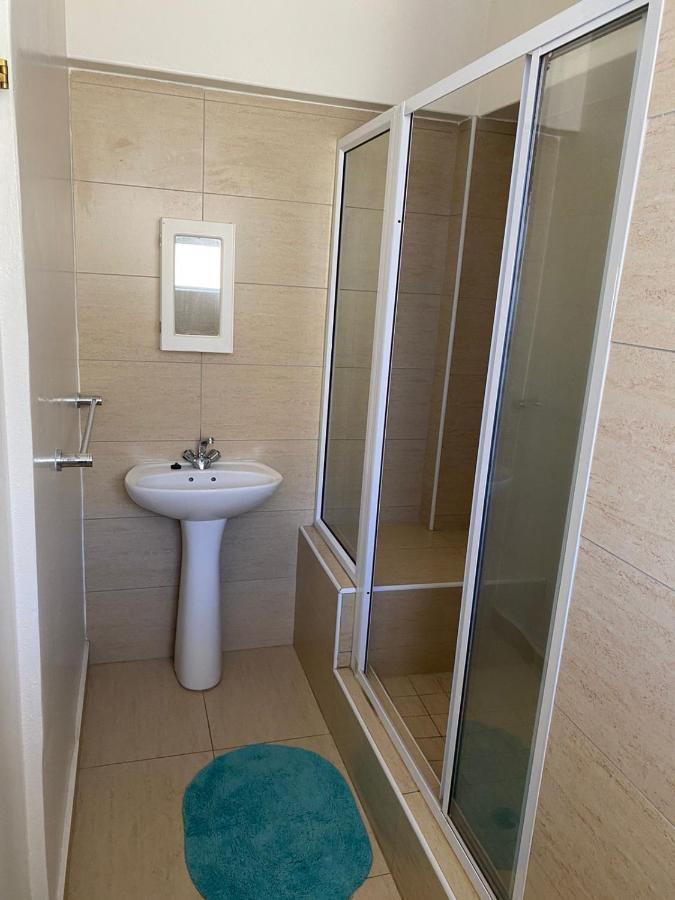 Tenbury Beach Apartment 다반 외부 사진